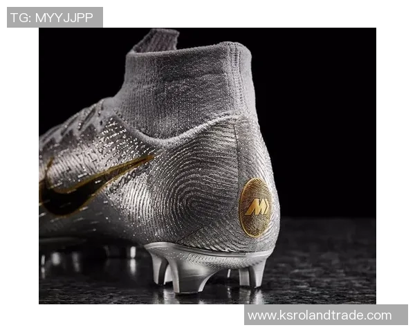 耐克3D足球鞋助力球星突破极限成就巅峰表现